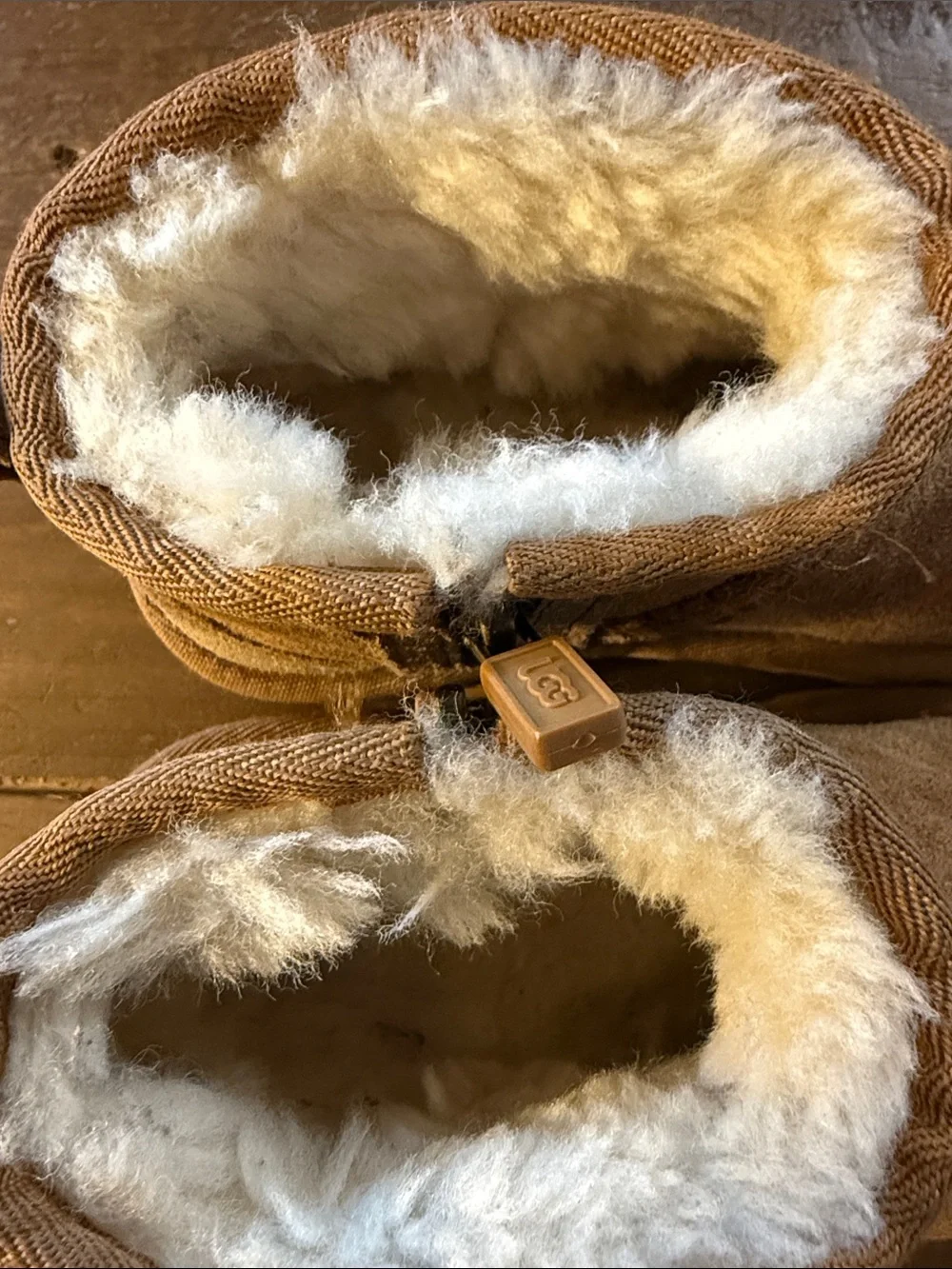 UGG Kids Ankle Boots in Chestnut